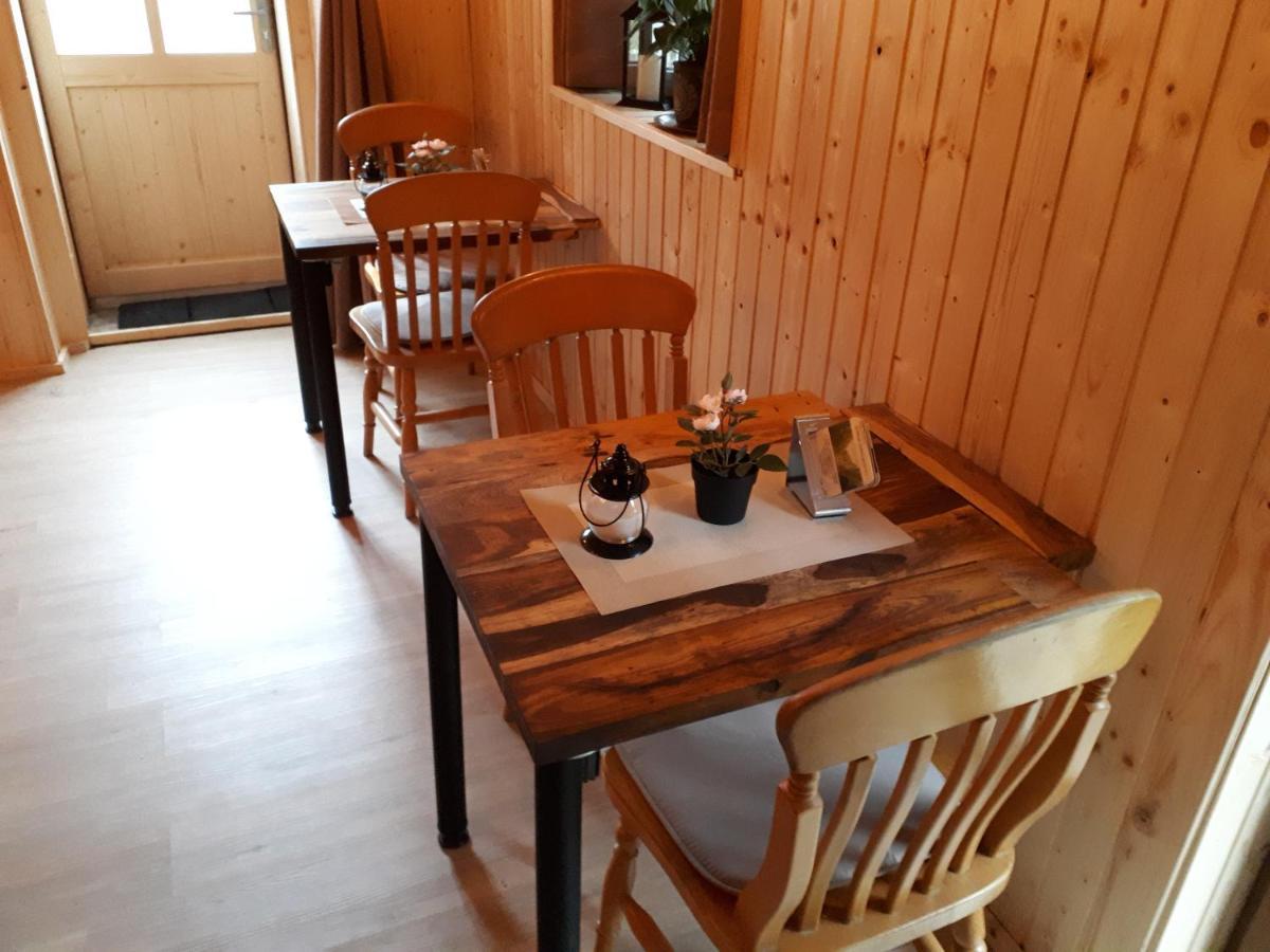 Bed and Breakfast Haus Am Dekernbach Кохем Экстерьер фото