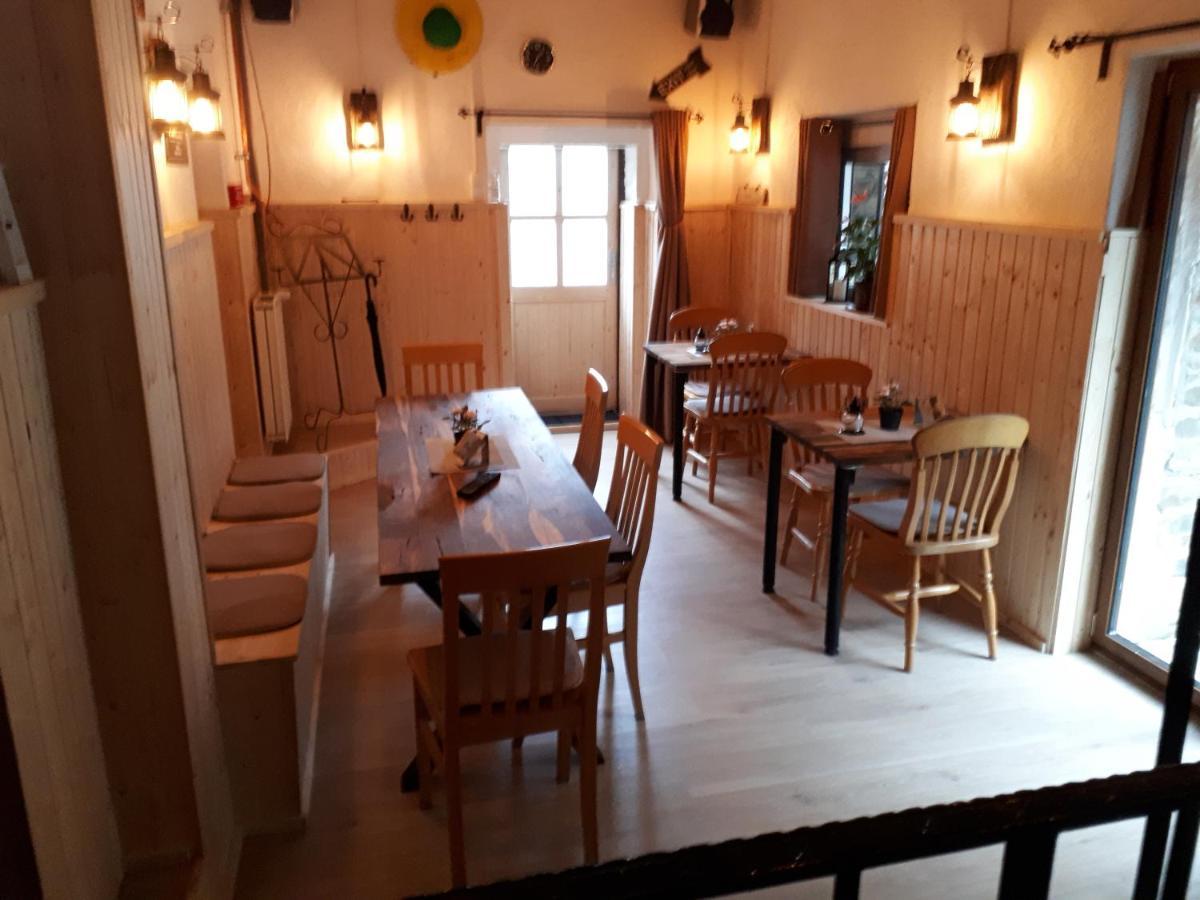 Bed and Breakfast Haus Am Dekernbach Кохем Экстерьер фото