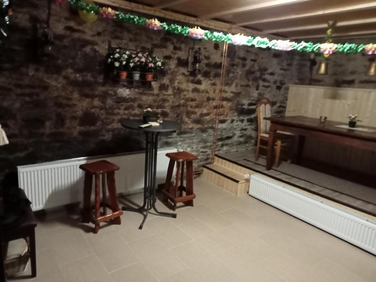 Bed and Breakfast Haus Am Dekernbach Кохем Экстерьер фото